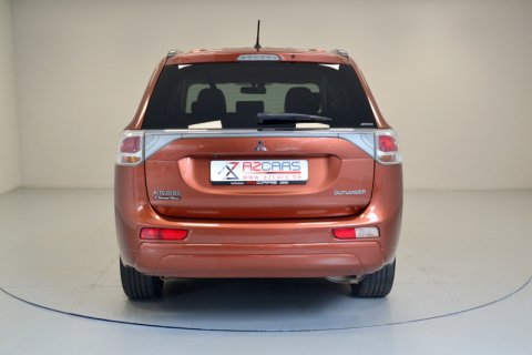 Mitsubishi Outlander 2.2 Di-D 4WD