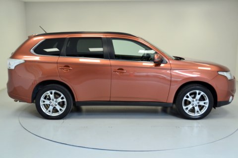 Mitsubishi Outlander 2.2 Di-D 4WD