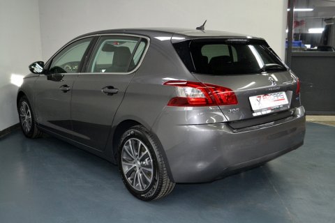 Peugeot 308 1.2I Allure